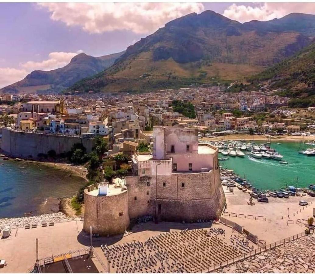 Casa Vacanza Corallo Castellammare del Golfo Eksteriør billede